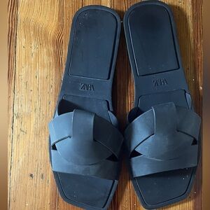 Zara Womens Black Jelly Slides Crossover Strap Sandals Shoes Size 9